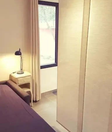 Confortable Dans Villa, Terrasse, Clim